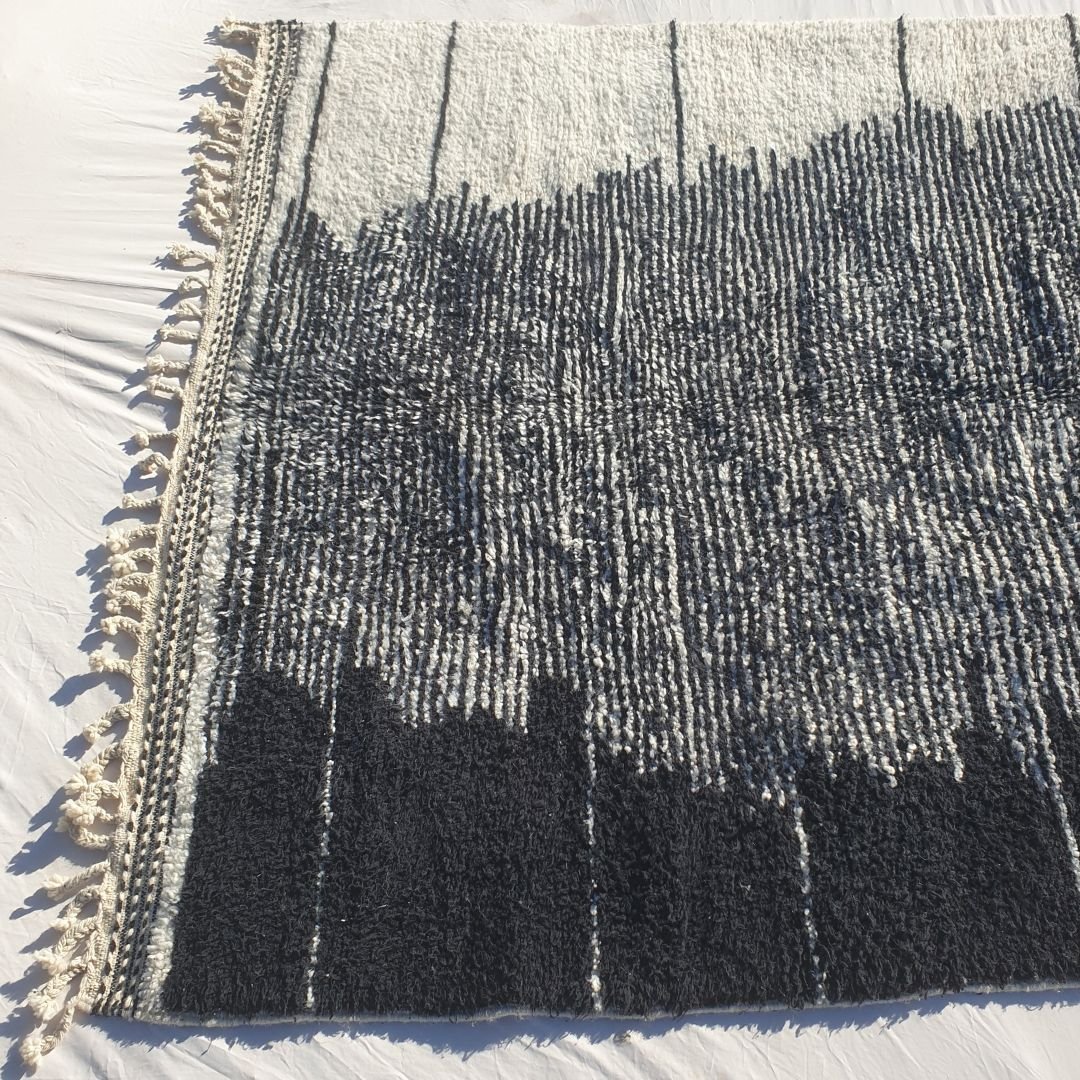 Tchara | Classic Black & White 6x10 Beni Ourain Rug - Plush Berber Wool Shag Carpet | 6'82x10'14 Ft | 208x309 cm - OunizZ