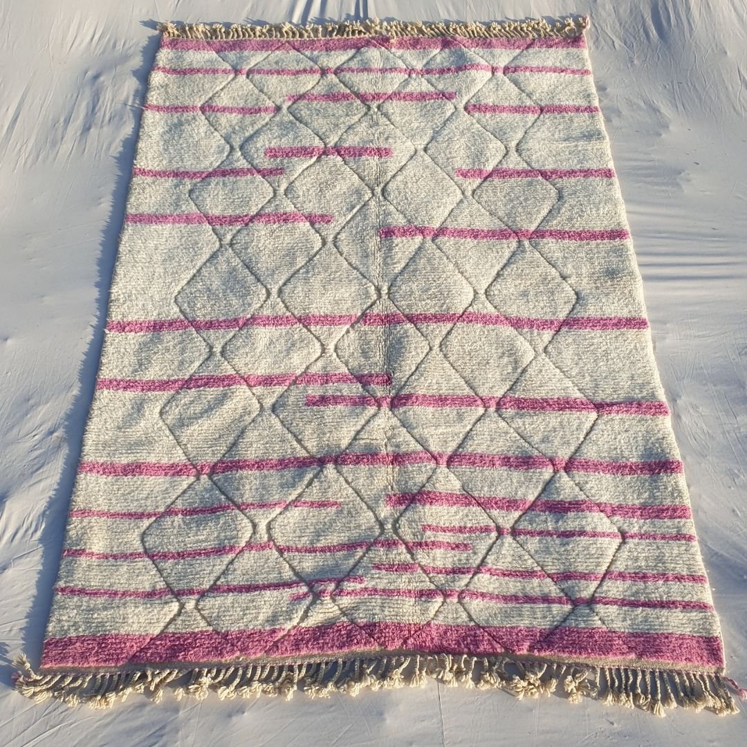 Wahda | White & Pink Moroccan Rug 6x9 Soft Beni Ourain | Handmade Berber Wool Carpet | 6'62x9'48 Ft | 202x289 cm - OunizZ