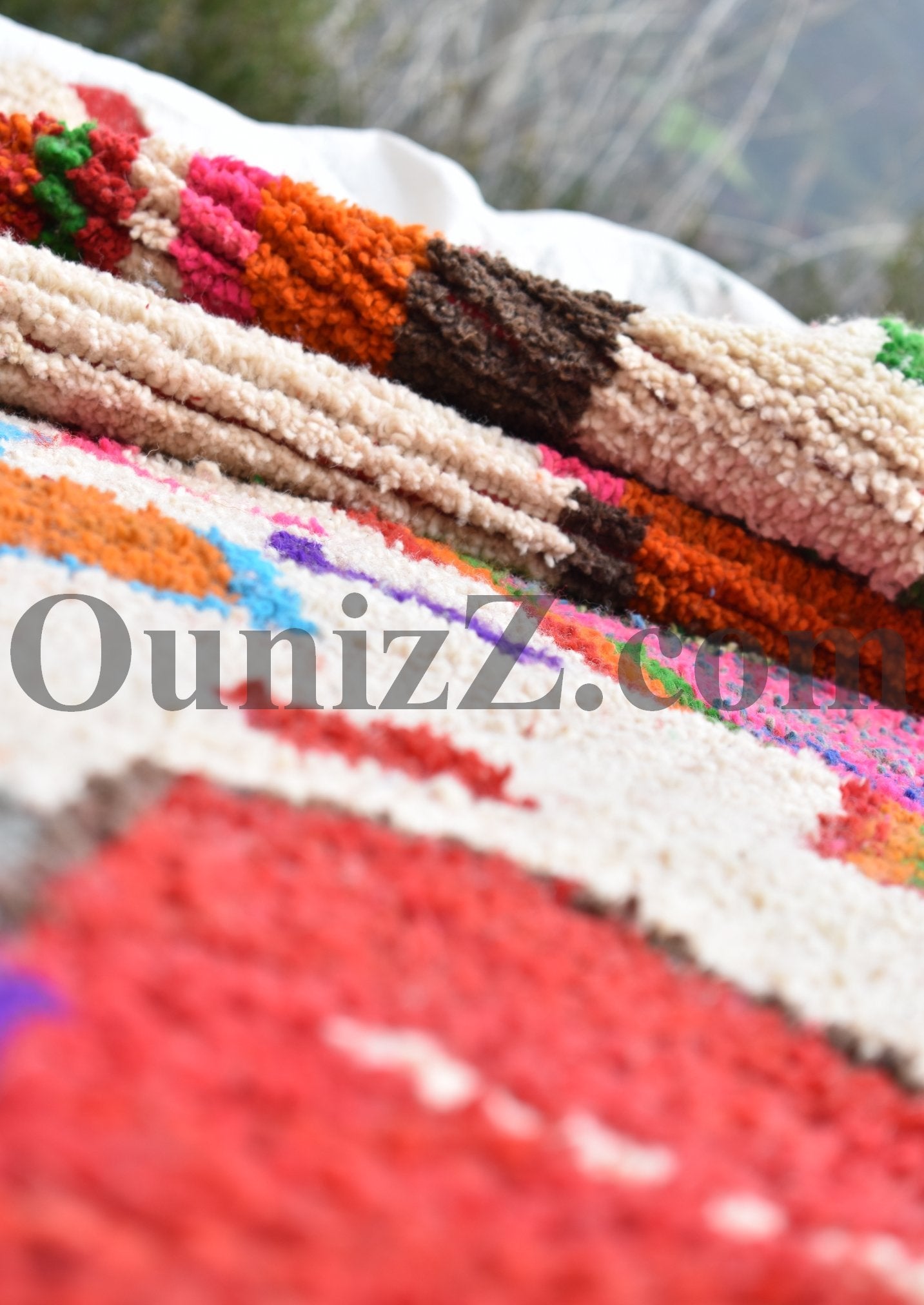 AHWACH | Boujaad Rug | 100% wool handmade in Morocco - OunizZ