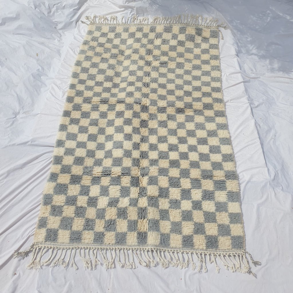 Checkered Rug Beni Ouarain Moroccan Carpet | 8'2x4'9 Ft | 2,50x1,50 m | DAMA | 100% wool handmade - OunizZ