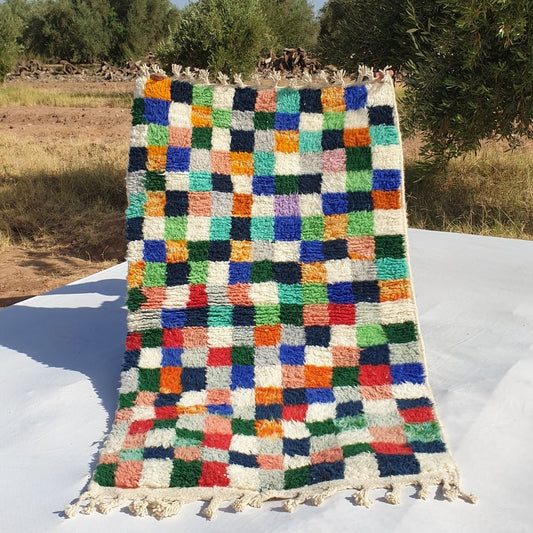 Damia - BENI OUARAIN Moroccan Checkered Rug for Bedroom | Moroccan High Pile Area Rug Berber Authentic Wool | 5'6x3'3 Ft | 170x101 cm - OunizZ