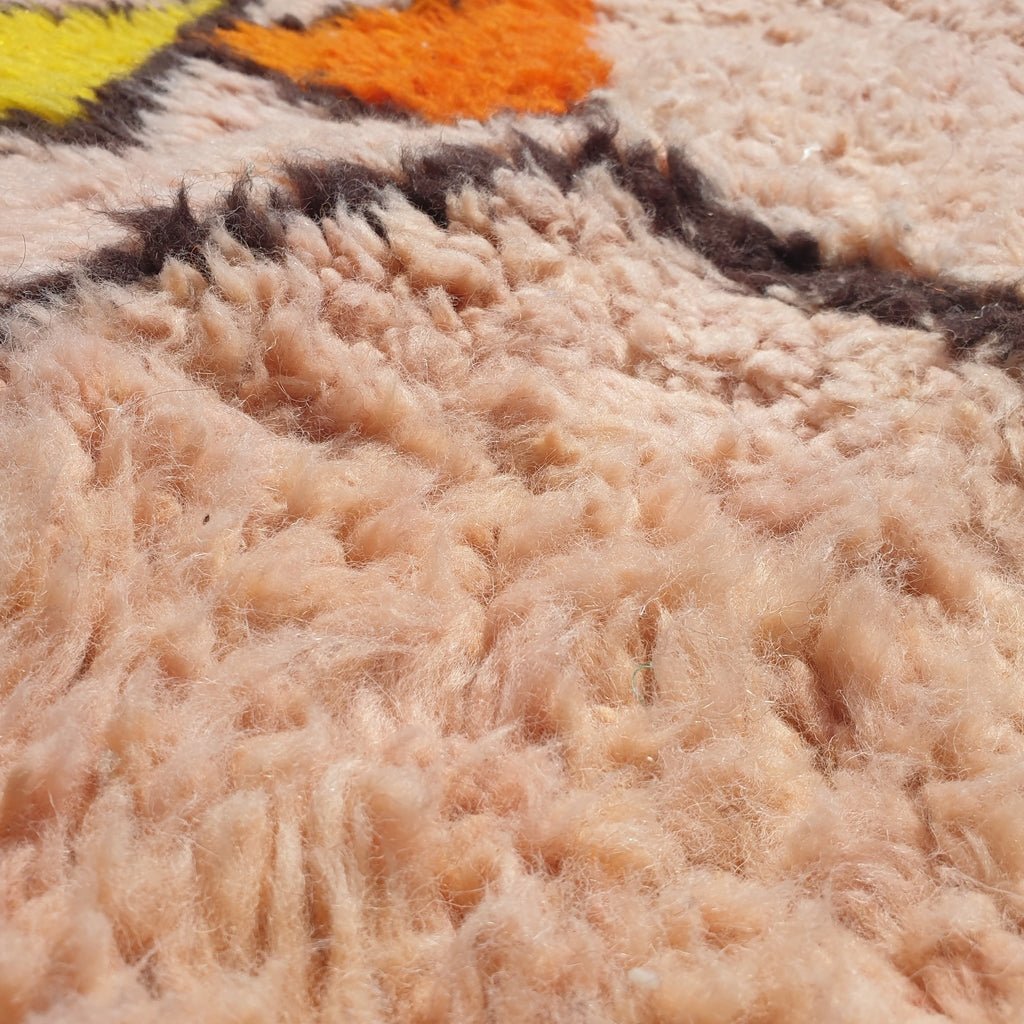 Hawra - BENI OUARAIN Moroccan Pink Rug Soft & Thick for Living Room or bedroom | Moroccan High Pile Area Rug Berber Authentic Wool | 10'4x6'4 Ft | 3,16x1,95 m - OunizZ