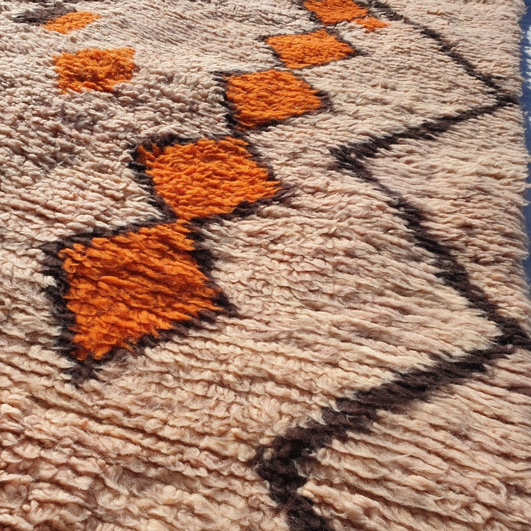 Hawra - Pink Shag Rug Moroccan Beni Ourain Soft & Thick for Living Room or bedroom | Handmade with Authentic Berber Wool | 10'4x6'4 Ft | 3,16x1,95 m - OunizZ