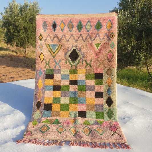 Lanala - Moroccan Rug Boujad | Colorful Authentic Berber Handmade Bedroom Rug | 8'60x5 Ft | 2,63x1,53 m - OunizZ