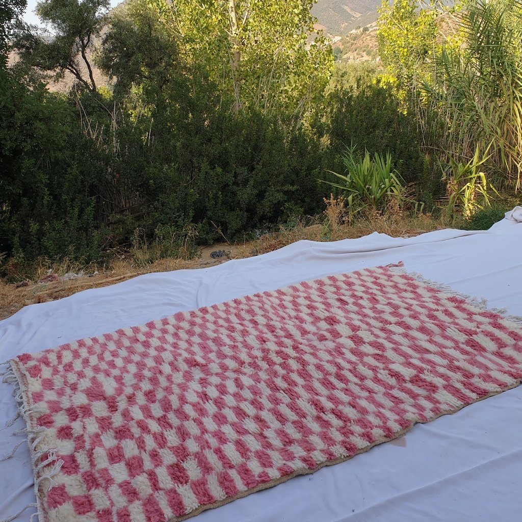 MIDA | 7'8x5'2 Ft | 2,40x1,60 m | Moroccan Beni Ourain Rug | 100% wool handmade - OunizZ