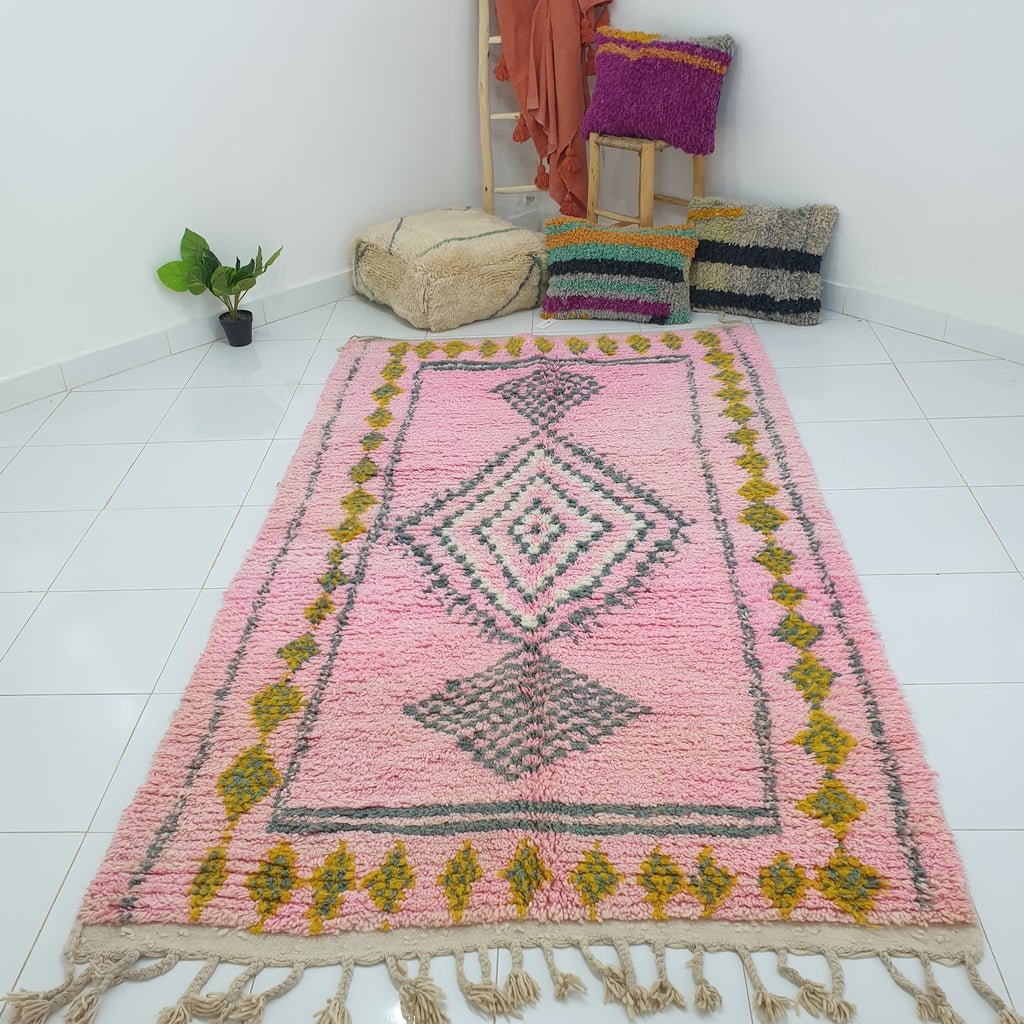 MIWARDA Moroccan Rug Pink Boujaad | | 8'7x5 Ft | 2,66x1,53 m | 100% wool handmade - OunizZ