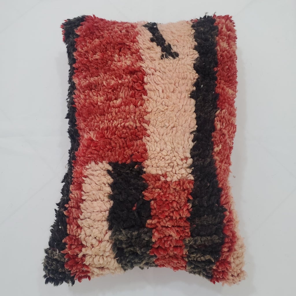 Moroccan Rug Cushion Covers - Moroccan Rug Pillow - Handmade Moroccan rug Pillow Cover - Wool cushion covers - Moroccan handmade pillow cover - OunizZ