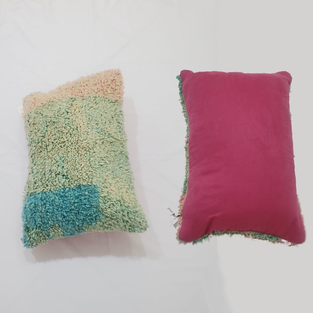 Moroccan Rug Cushion Covers - Moroccan Rug Pillow - Handmade Moroccan rug Pillow Cover - Wool cushion covers - Moroccan handmade pillow cover - OunizZ
