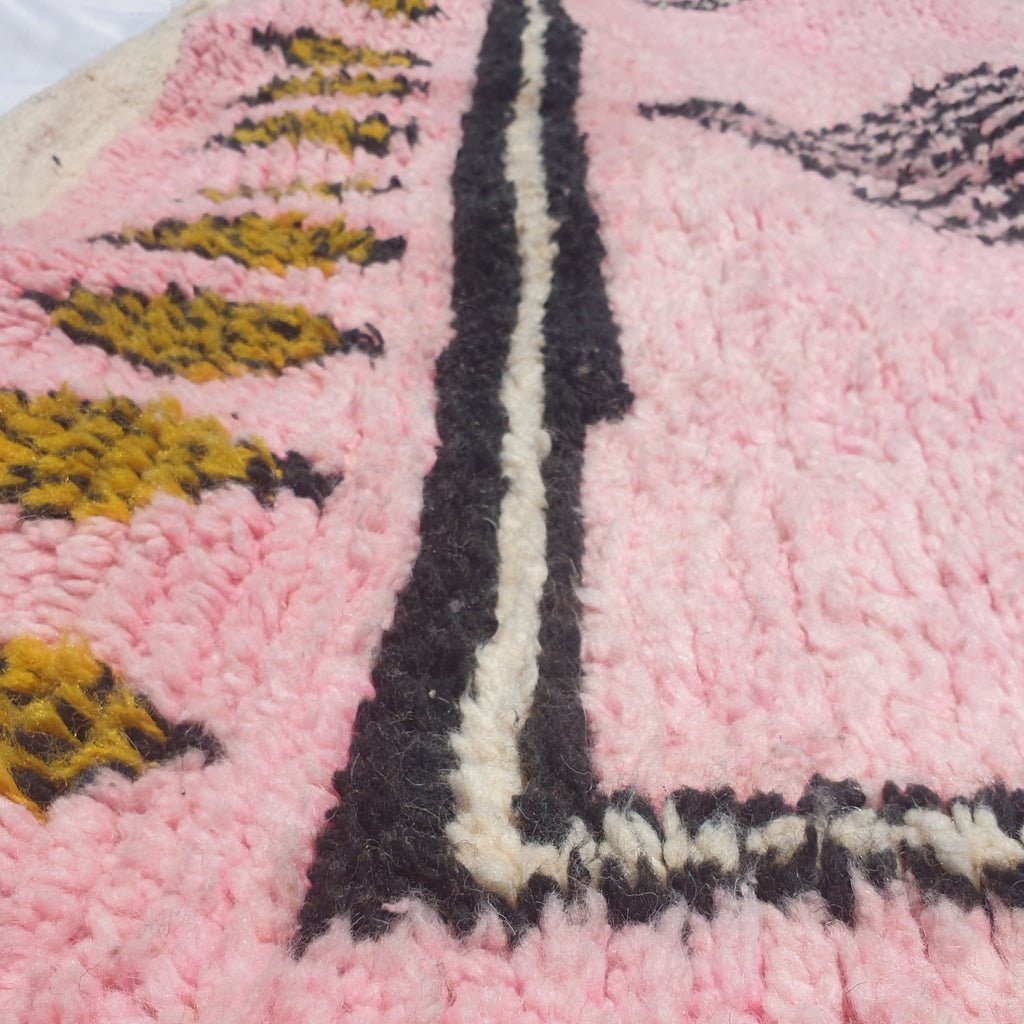 Moroccan Rug Pink Boujaad | 9'4x6'7 Ft | 2,88x2 m | SIMIWARDA | 100% wool handmade - OunizZ