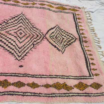 Moroccan Rug Pink Boujaad | 9'4x6'7 Ft | 2,88x2 m | SIMIWARDA | 100% wool handmade - OunizZ