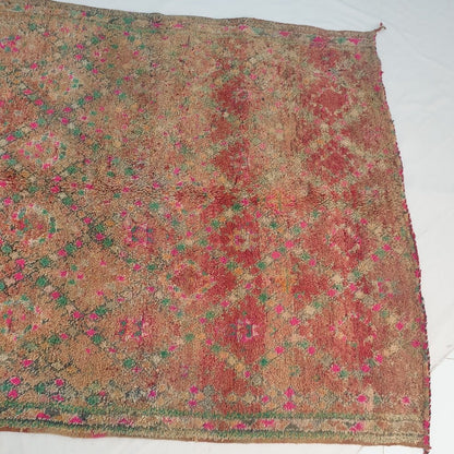 Moroccan VINTAGE Peach & Pink Rug | 8'x6' Ft | 2,43x1,83 m | MAGHRAYA | 100% wool handmade - OunizZ