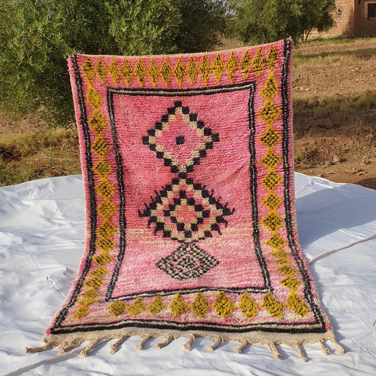 ROWARDA Moroccan Boujaad Pink Rug | 8x5 Ft | 2,45x1,50 m | 100% wool handmade - OunizZ