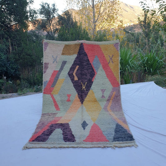 Thena - Moroccan Rug Boujaad | Colorful Authentic Berber Handmade Bedroom Rug | 8'50x5'35 Ft | 2,59x1,63 m - OunizZ